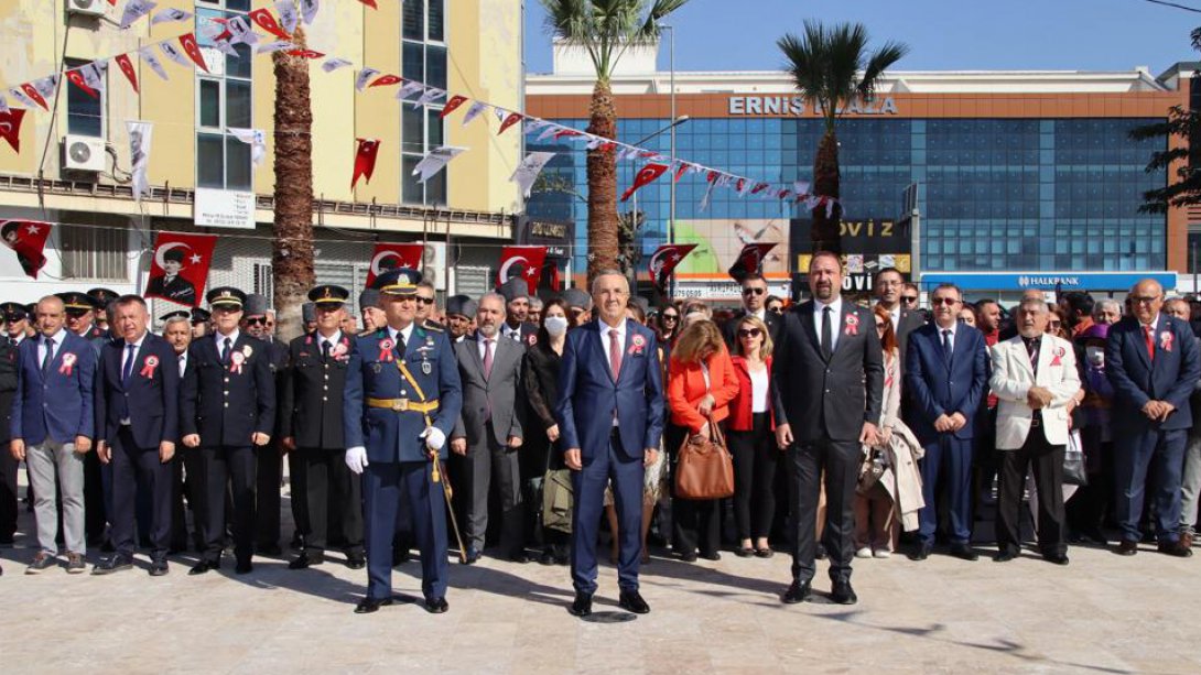  29 Ekim Cumhuriyet Bayramı Çelenk Sunma Töreni